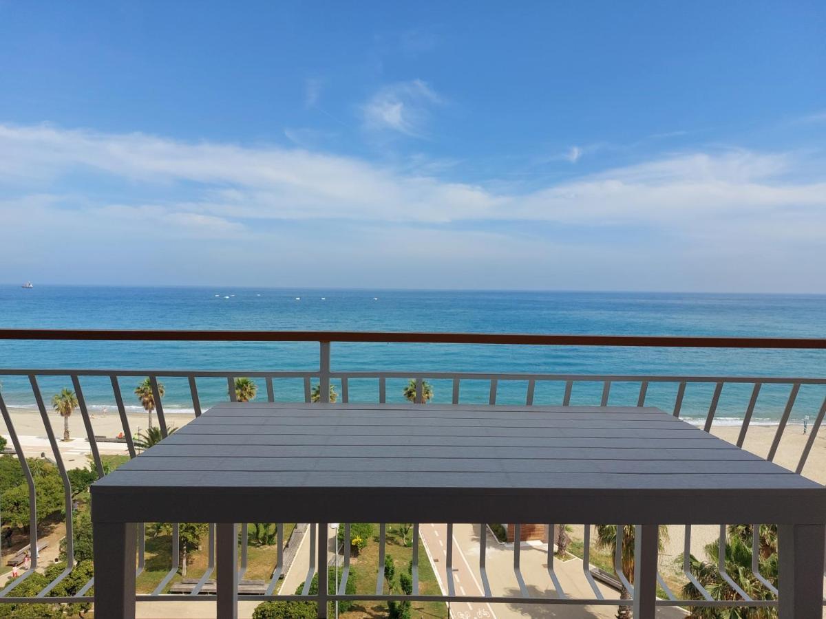 Maremare, Really On The Beach, With Private Parking ซาโวนา ภายนอก รูปภาพ